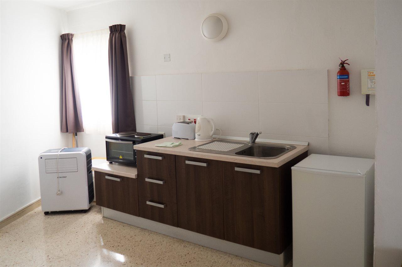 Mavina Hotel & Apartments Бугібба Екстер'єр фото